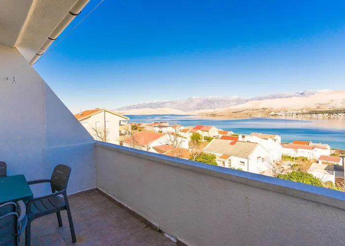 Апартаменты Stunning In Pag *
