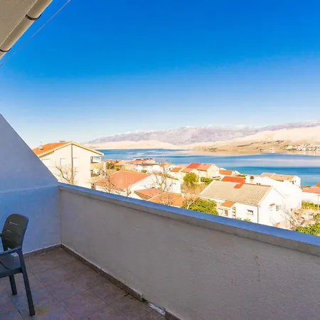 Apartment Gorgeous In Pag With House Sea View *
