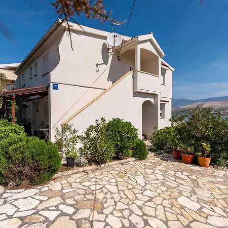 Apartment Gorgeous In Pag With House Sea View Pag Town