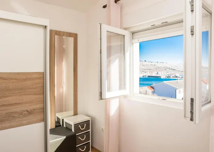 Stunning In Pag * פג