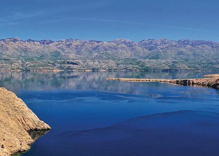 Stunning In Pag דירה *